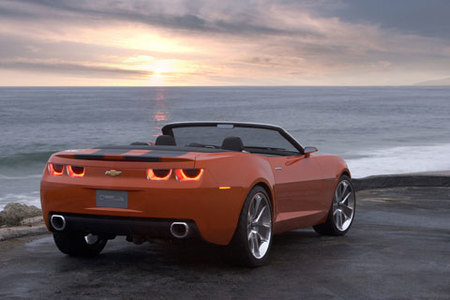El Chevrolet Camaro Convertible para principios de 2011