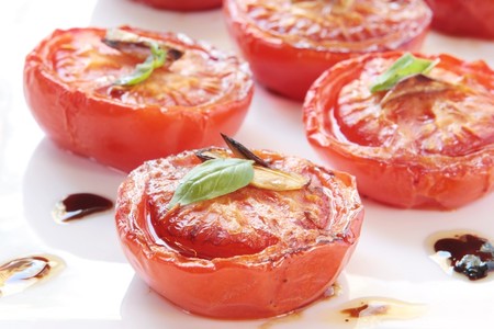 Tomates crudos o cocinados: ¿cuál es la mejor opción de consumo?