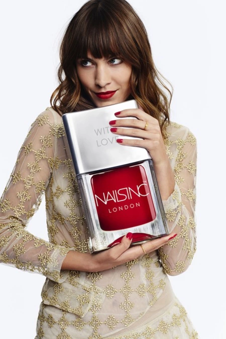 Nails Inc. se rinde (de nuevo) ante los encantos de Alexa Chung para esta Primavera-Verano 2015