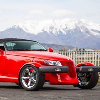 Si te fascinaba el Plymouth Prowler ha salido uno a subasta con ¡un sólo propietario, 215 km y remolque!