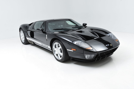 El primer prototipo del Ford GT (2003) puede ser tuyo, aunque no te va a servir de mucho
