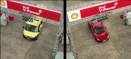 Ambulancia vs Ferrari 488 GTB. ¿Quién ganará?