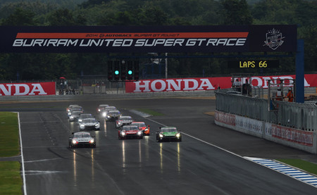 Lexus repite victoria en GT500 y Lucas Ordóñez gana por primera vez en el GT300 del Super GT