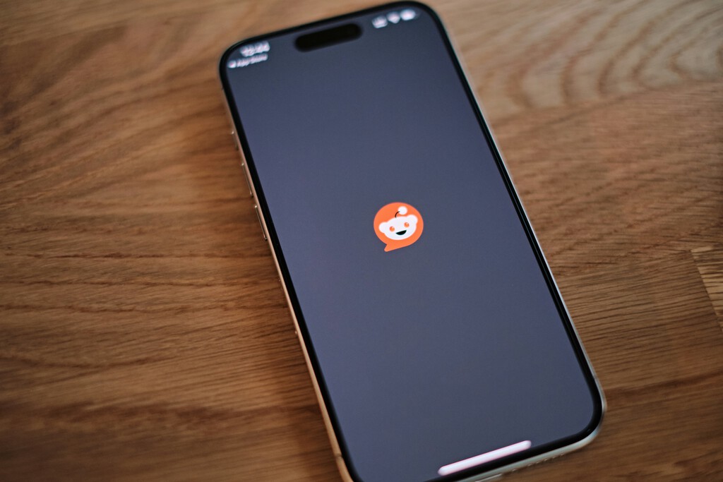 Reddit era uno de los últimos rincones de Internet libres de la quema. Ahora empieza a dar señales preocupantes