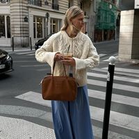 Las nuevas zapatillas ON en color gofre que no parecen zapatillas, sino unas botas Timberland impermeables 