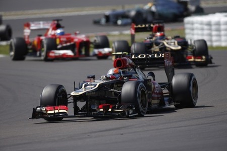 Grosjean, Raikkonen y Alonso