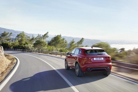 Jaguar E Pace 17