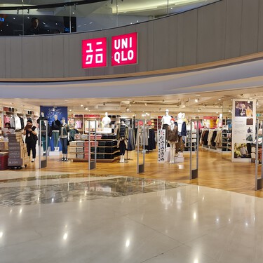 El origen del nombre Uniqlo es un error ortográfico. Así es la curiosa historia que da nombre a la marca japonesa