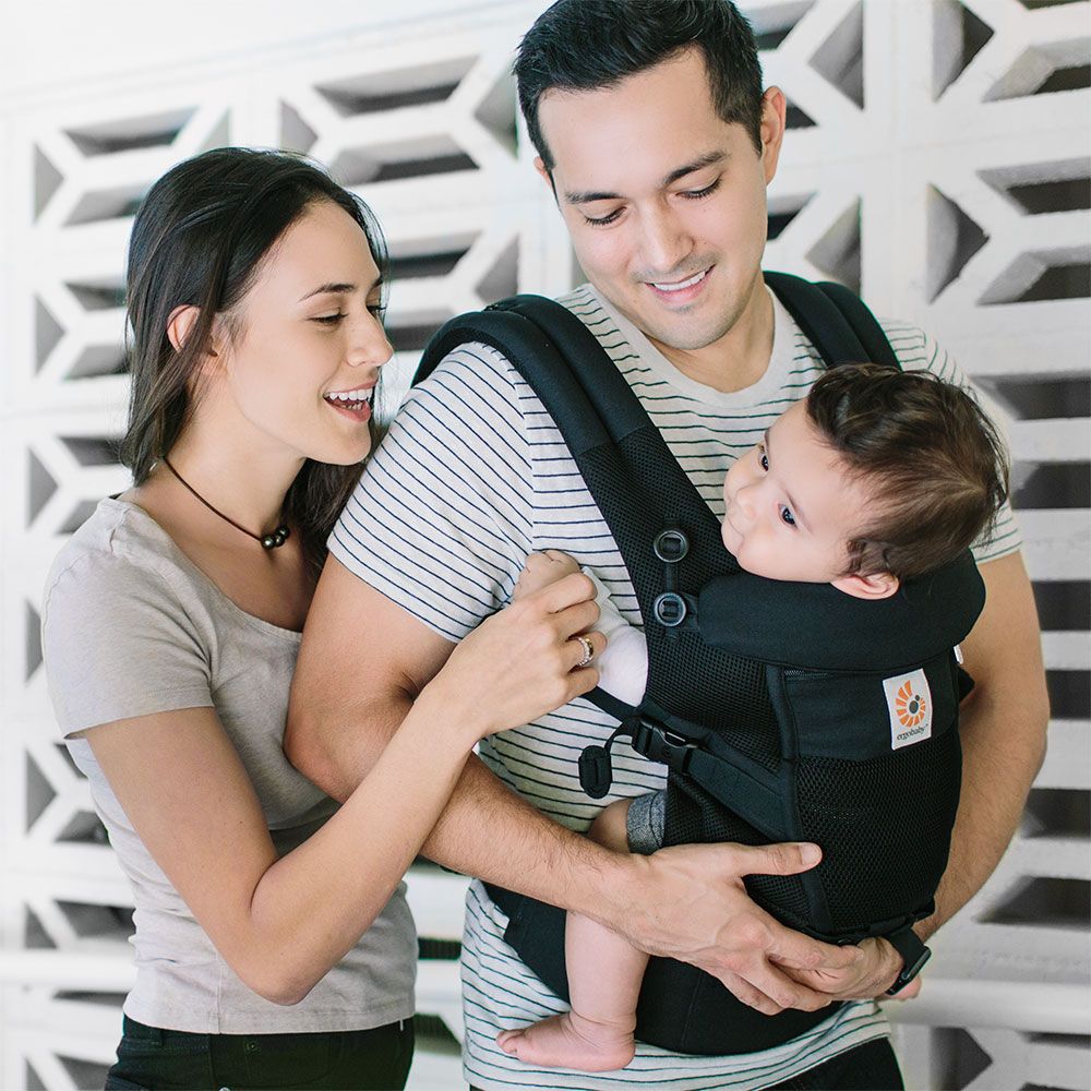 ERGOBABY
Mochila Portabebés Ergobaby Adapt Cool Air negro