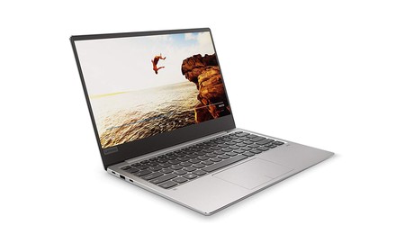 El ultraportátil de gama media Lenovo Ideapad 720S-15IKB, hoy en Amazon está rebajado hasta los 799 euros