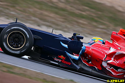 Los Toro Rosso sorprenden en la mañana del sábado en el Circuit de Catalunya