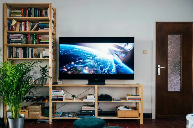 Samsung TV 75Q77C