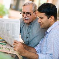 Los periódicos no dejan de perder lectores en México: solo en 10 años, la mitad los abandonó