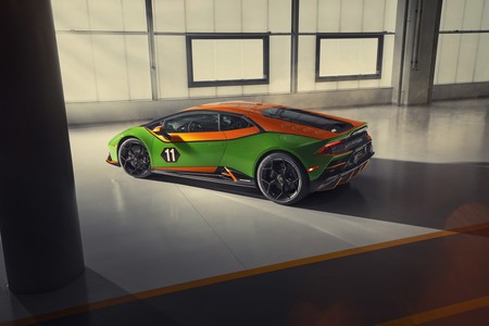 Lamborghini Aventador Svj Roadster 63 Y Huracan Evo Gt 11