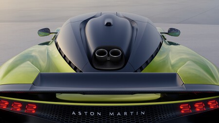 Aston Martin Valhalla 2025
