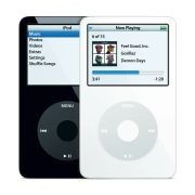 Carga el iPod y úsalo al mismo tiempo