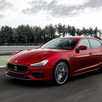Maserati Ghibli Trofeo y Quattroporte Trofeo: ahora con motor V8 y 580 CV para las berlinas más rápidas en la historia de la marca