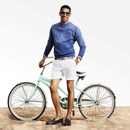 Si lo tuyo es el estilo preppy de la Costa Este, Tommy Hilfiger sabe como complacerte en su nuevo lookbook