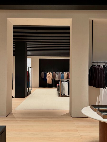 Nueva Tienda Zara Boutique Diagonal Barcelona Museo Elegante