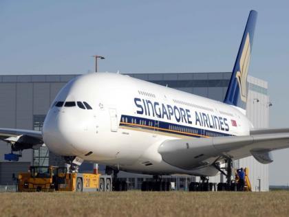 Ahí va el primer Airbus A380, destino Singapore Airlines