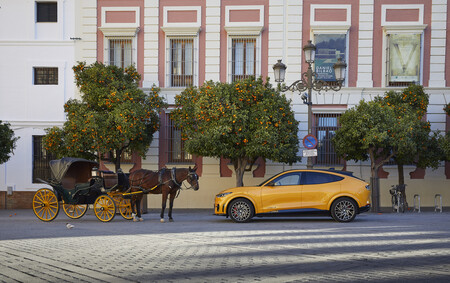 Ford Mustang Mach-E GT Prueba Circuito 8