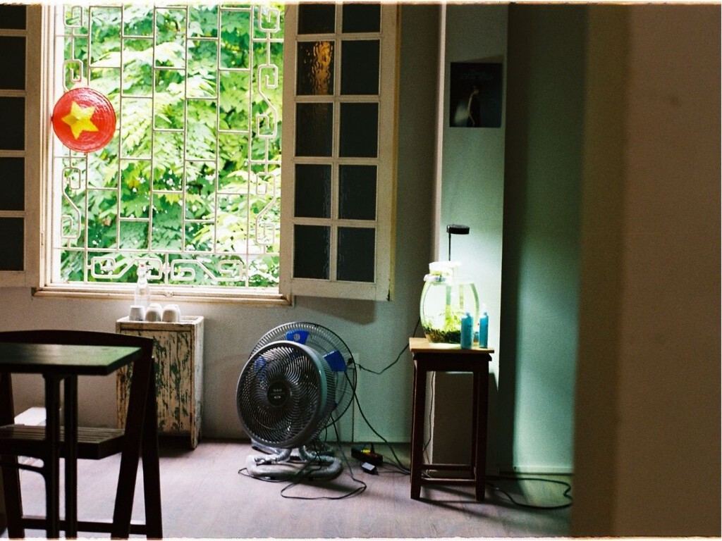 Todos los expertos en climatización recomiendan lo mismo: combinando ventilador, aire acondicionado y ventanas se consume hasta 25 veces menos de electricidad