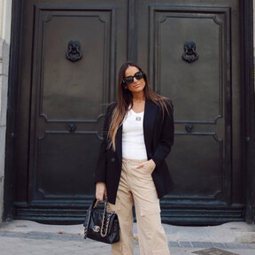 Lululemon firma los pantalones piratas que arrasan en primavera 2026: color crema de avellana y muy cómodos 