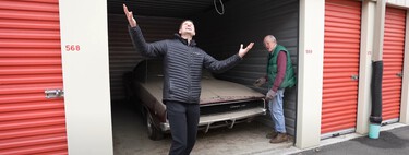 Ele guardou seu Dodge Charger na garagem há 30 anos porque a esposa dizia que fazia muito barulho; agora, aos 96 anos, decidiu restaurá-lo 