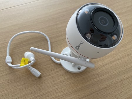 EZVIZ C3W Color Night, análisis: vigilar nuestro hogar con poca luz no está reñido con ofrecer una gran calidad de imagen