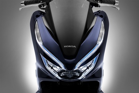 Híbrida y eléctrica: dos versiones del Honda PCX que se adelantan al futuro pero no podrás conducir
