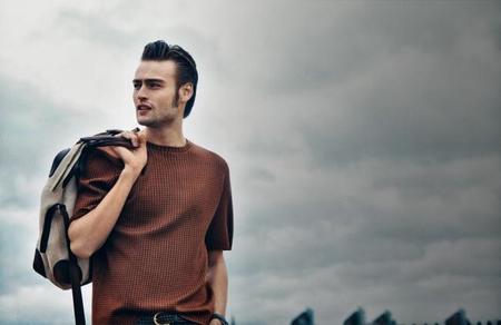 Salvatore Ferragamo presenta su colección de primavera con hombres de éxito