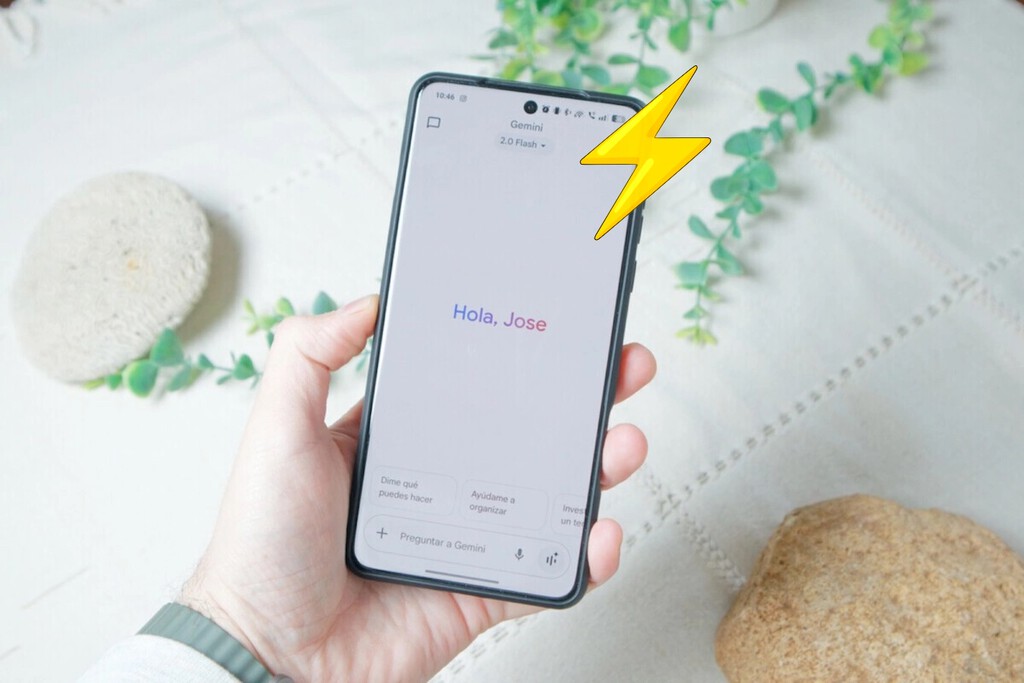 Si la IA de Google de repente te parece muchísimo más inteligente, no es casualidad: Gemini 3 Flash es gratis y la aprovecharemos todos