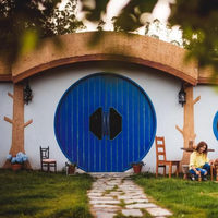 Por la mañana despertarse en la casa del hobbit, por la tarde playa idílica desierta y por la noche festival de metal internacional: solo podía suceder en Galicia 