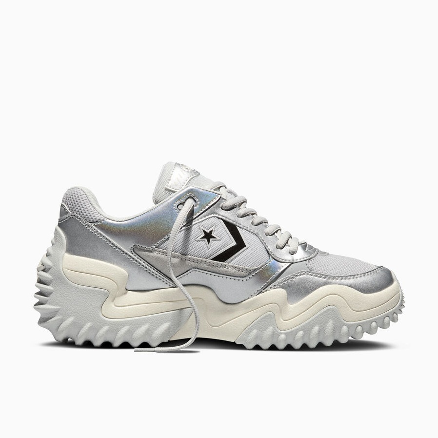 Converse Wave Motion Trainer 