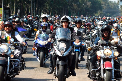 Los dueños de Italika quieren fabricar 3 millones de motos en 2026, justo cuando las calles de México están cada vez más saturadas