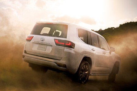 Toyota Land Cruiser 300