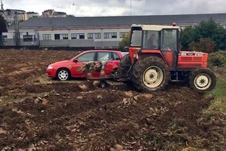 Tractor Lugo