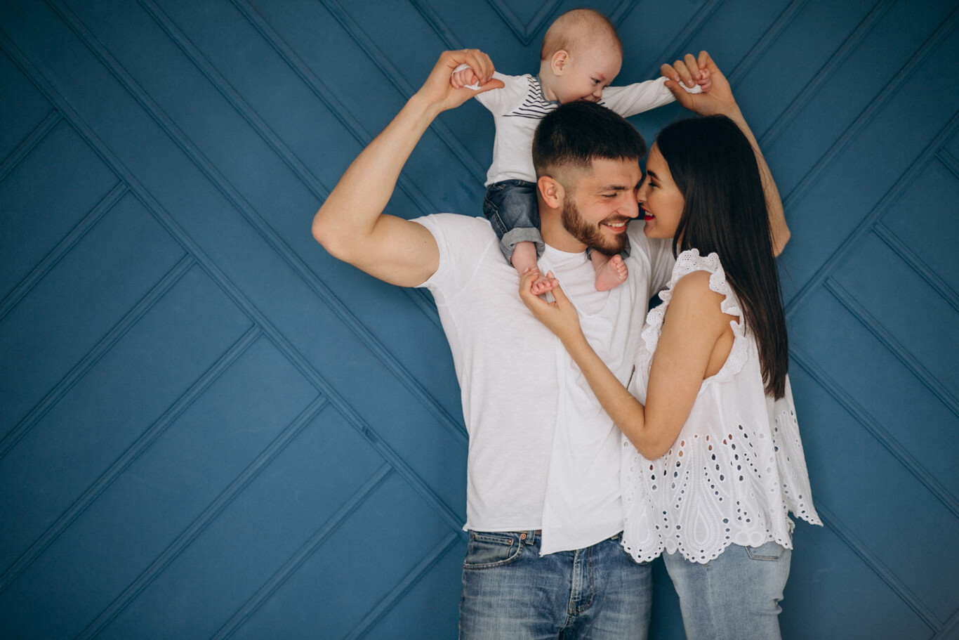El primer San Valentín como padres: cómo celebrarlo