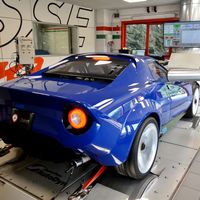 Así de bruto suena el V8 4.3 de hasta 600 CV del New Stratos, con llamaradas incluidas 
