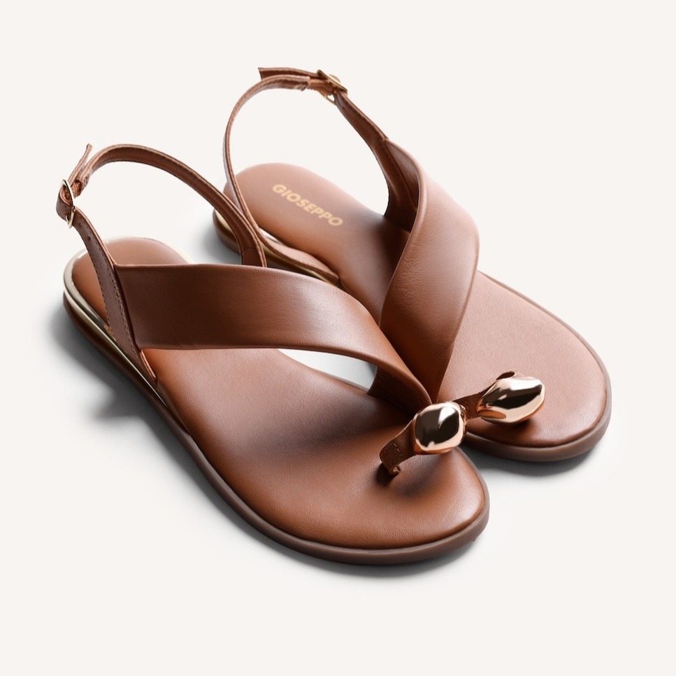 Sandalias piel anillo joya Cuero Gioseppo

