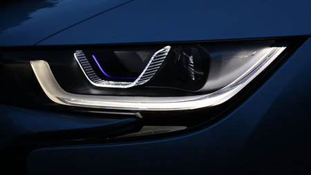 BMW nos explica las ventajas de sus luces de láser 