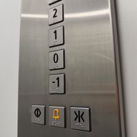 Mejorar el ascensor en la comunidad tiene un límite: el precio que no se puede superar en la reforma