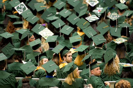 Tanto cobras, tanto pagas por tu educación: el modelo de deuda estudiantil de Silicon Valley
