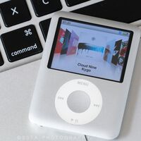 Meet the Man Who Predicted 20 Years Ago That iPods Would Become Irrelevant With the Rise of Smartphones: Bill Gates 
