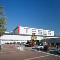 Tesla ve que la crisis de semiconductores terminará "a corto plazo", pero la realidad le quita la razón