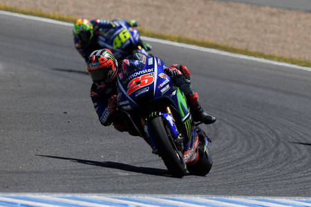 Maverick Viñales recupera las sensaciones, lidera el primer día de test de Jerez