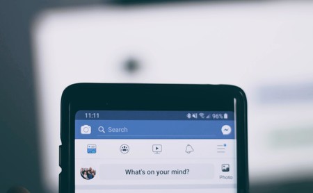 Facebook confirma que está probando una opción para que se puedan compartir las historias de Facebook en Instagram
