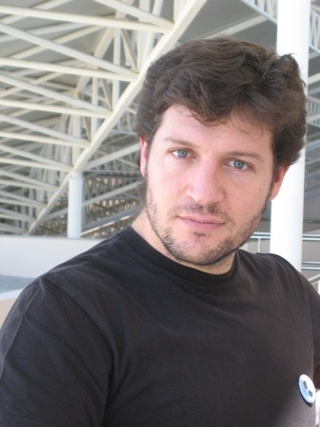Abraham, director de Blue&Malone: "las nuevas generaciones estudiarán historia clásica y ciencias físicas jugando a videojuegos"