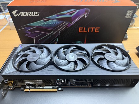 AORUS ELITE