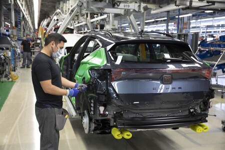 La falta de semiconductores para coches amenaza el puesto de trabajo de 550 personas en SEAT
